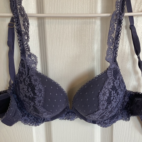 Victoria’s Secret Push Up Bra 32B Lace Dream Angels - Picture 2 of 5